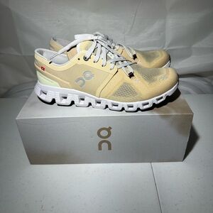ON Cloud X3 Running Shoes size 8.5 Women’s brand new in box